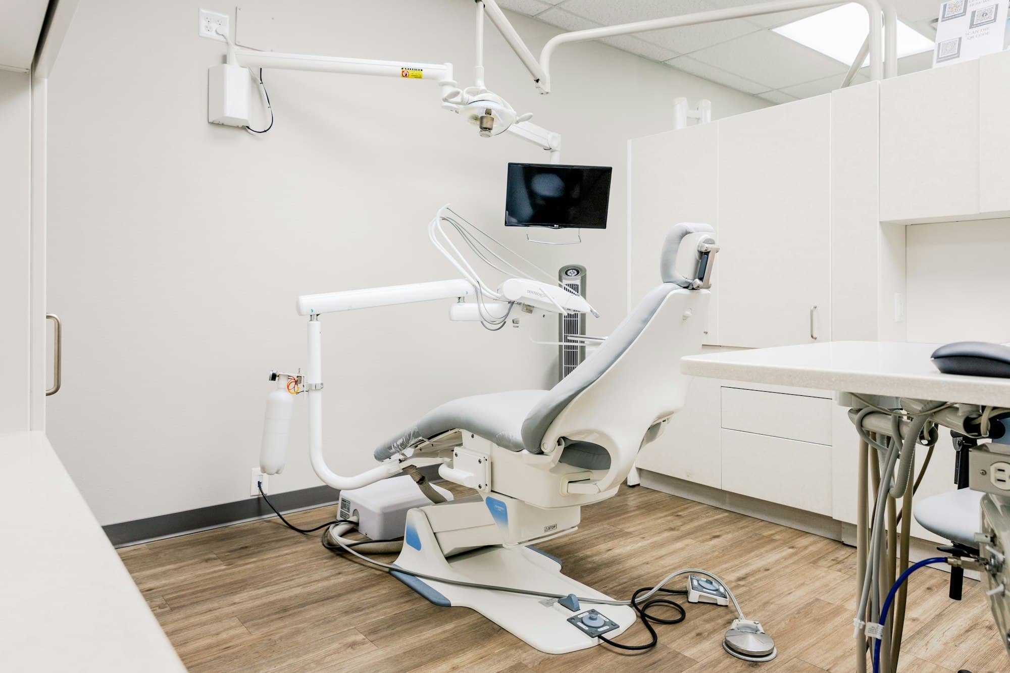 A bright, clean dental operatory at Johns Creek Family Dentistry